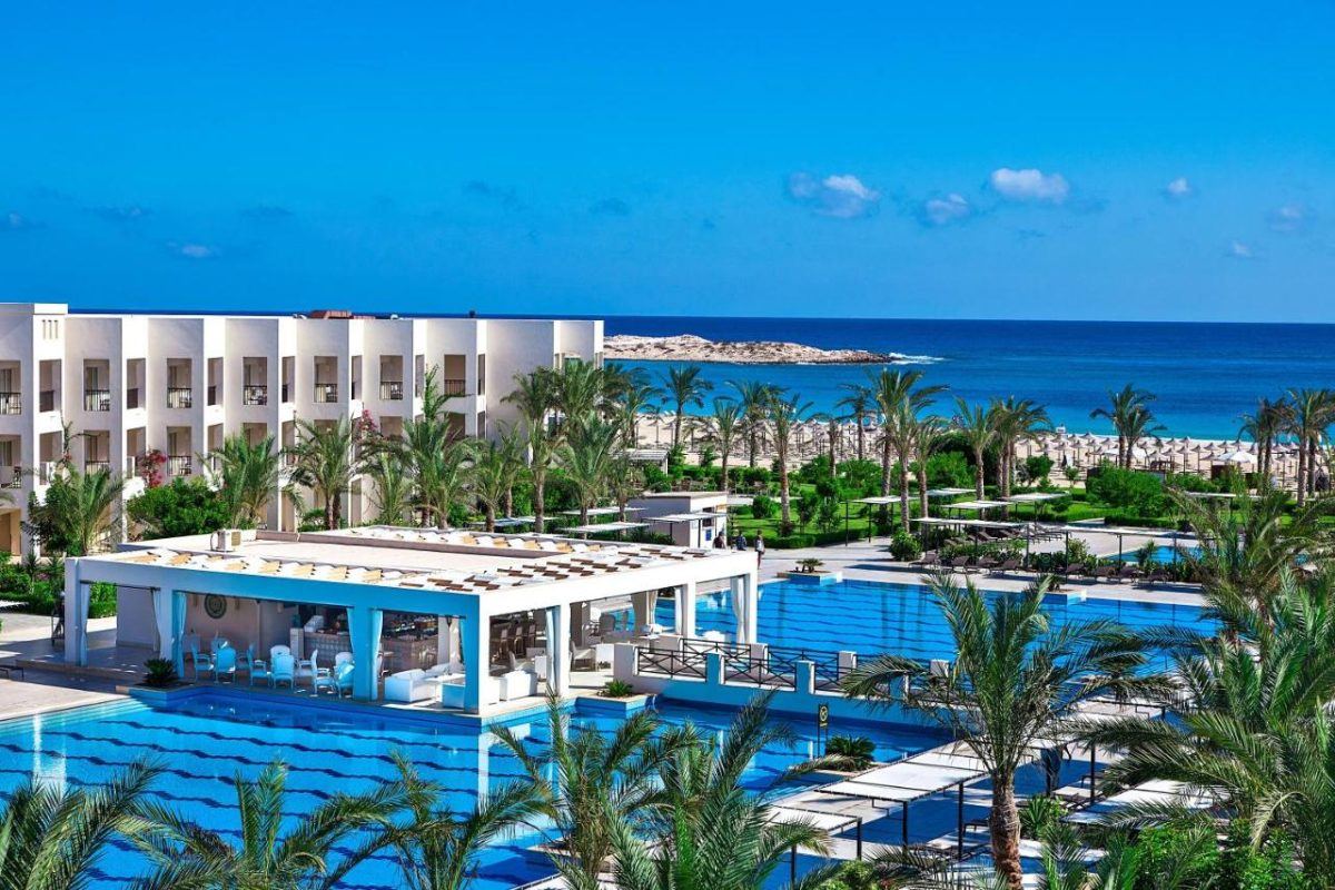 Almaza Bay